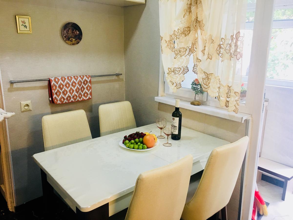 ティビリシNewly Renovated Houseアパートメント エクステリア 写真